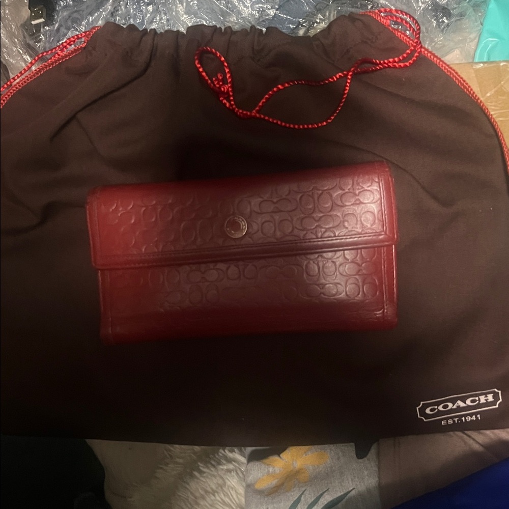 Coach Wallet+ Checkbook includes Dust Bag - Picture 4 of 7